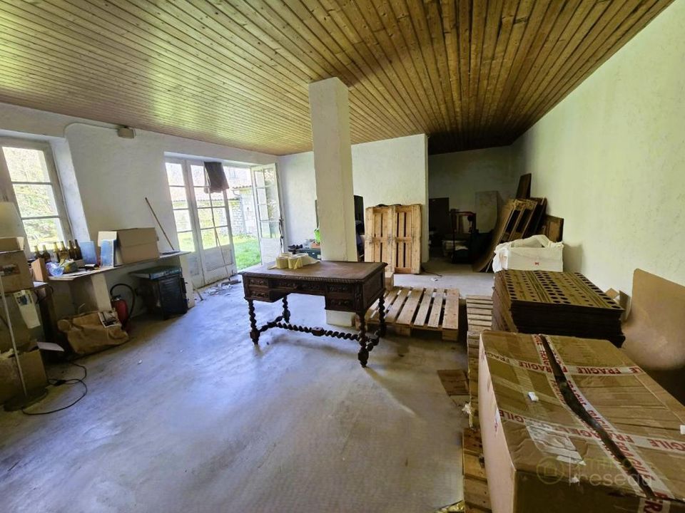 Landsbyhus i Saint-Dizant-du-Gua, Charente-Maritime - foto 3