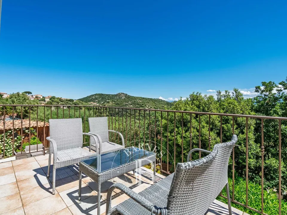 Villa i L'Île-Rousse, Haute-Corse - bilde 3