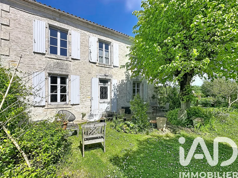 Villa i La Greve-sur-Mignon, Charente-Maritime - foto 1