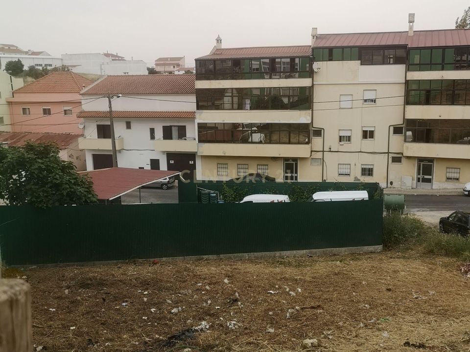 Helårsgrund i Camarate, Lisbon - foto 5