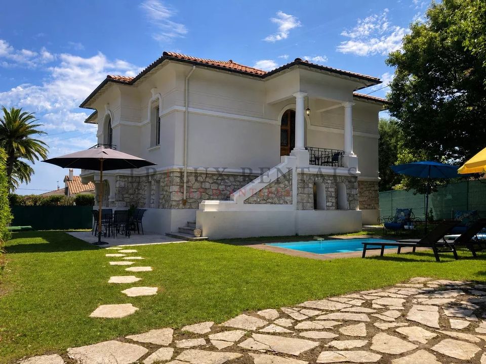 Villa i Antibes, Alpes-Maritimes - foto 1