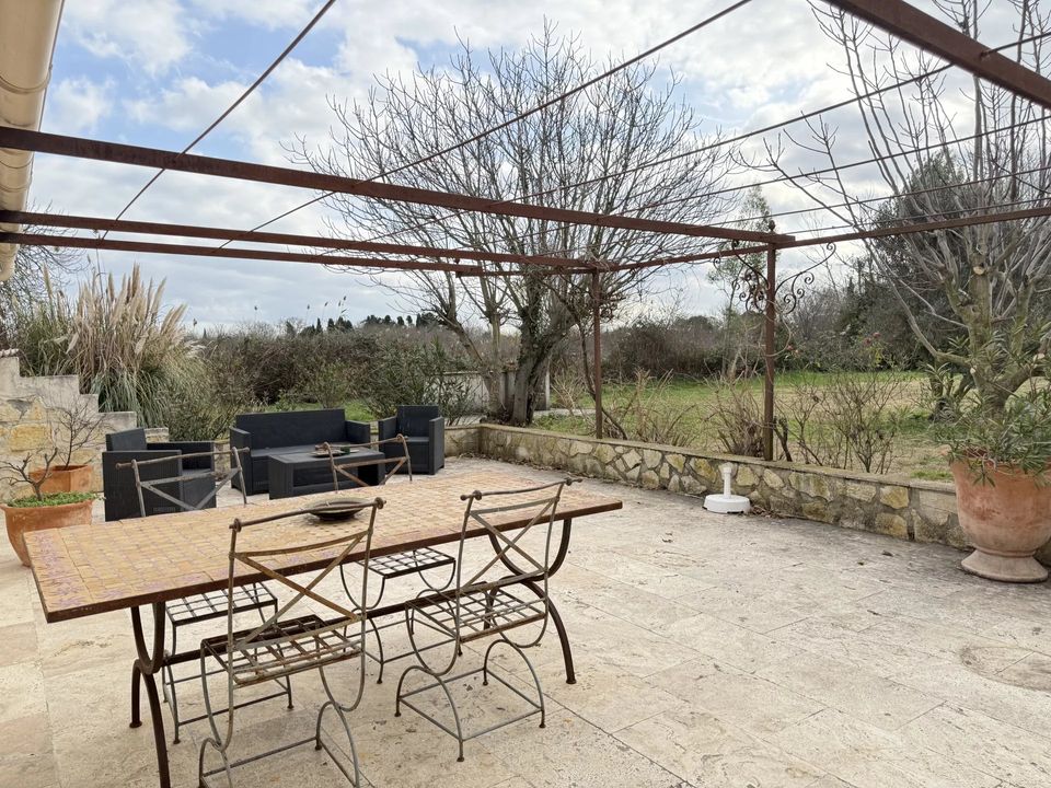 Villa en Arles, Bouches-du-Rhone - foto 4