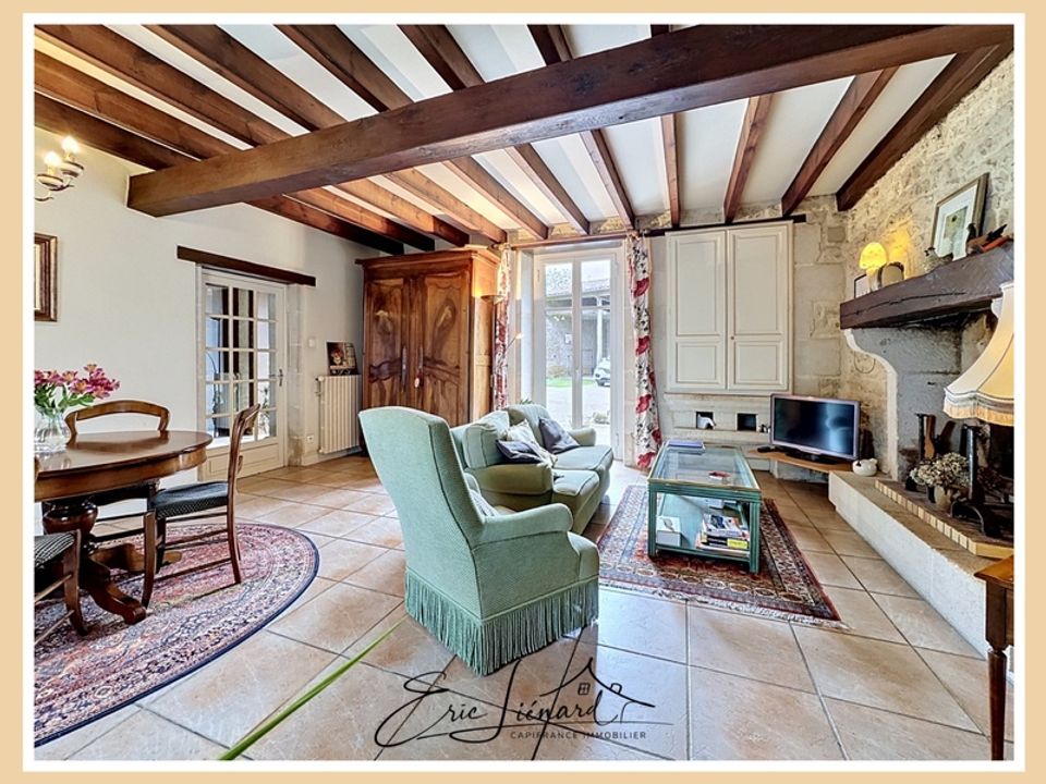 Landejendom i Saint-Martin-de-Saint-Maixent, Deux-Sevres - foto 5