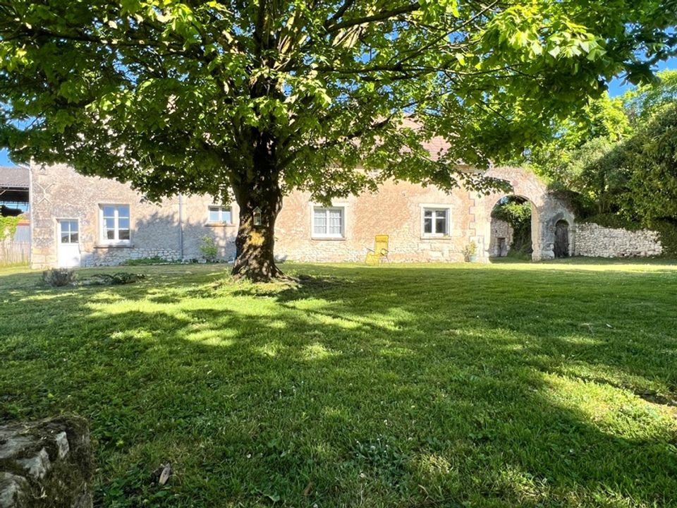 Villa i Senille-Saint-Sauveur, Vienne - foto 2