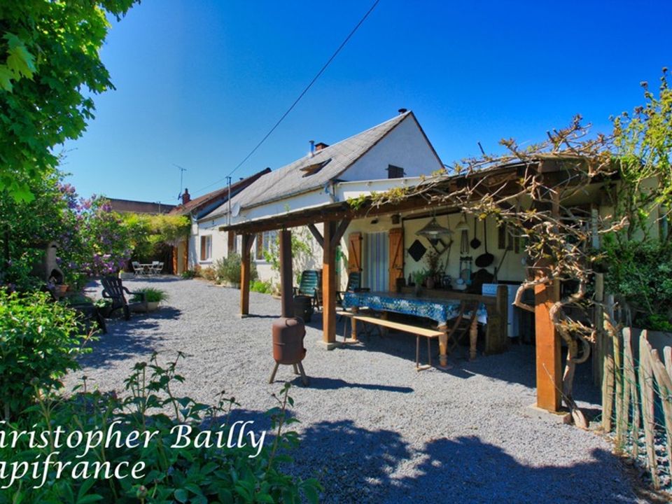 Landejendom i Gilly-sur-Loire, Saone-et-Loire - foto 1