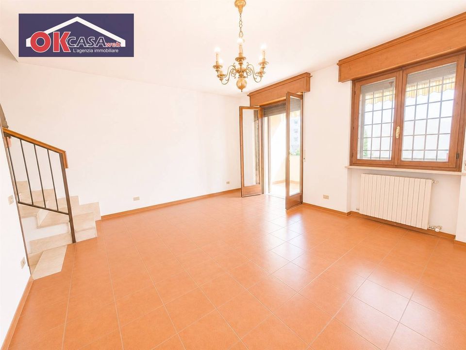 Casa adosada en Verona, Verona - foto 1
