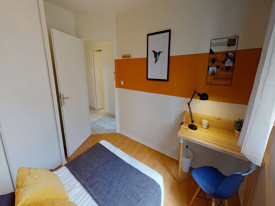 Apartment in Lyon, Rhone - photo 4