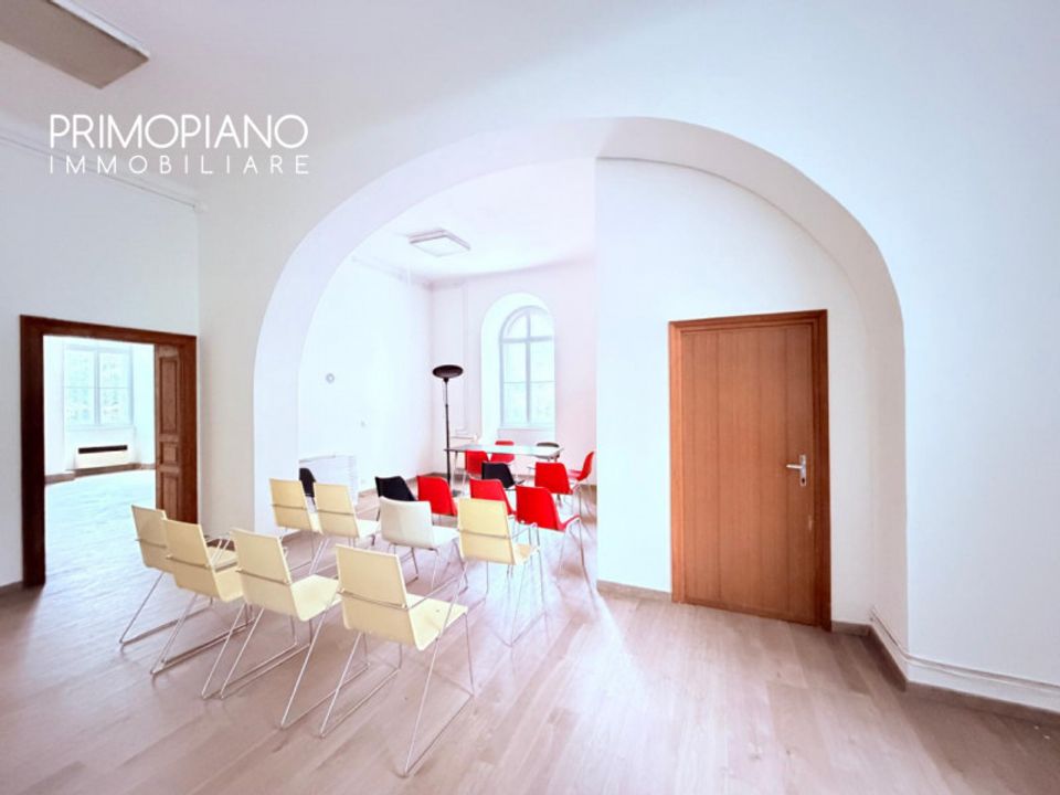 Erhvervsejendom i Rovereto, Trento - foto 4