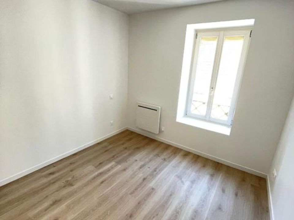 Apartment in Gray, Haute-Saone - photo 4