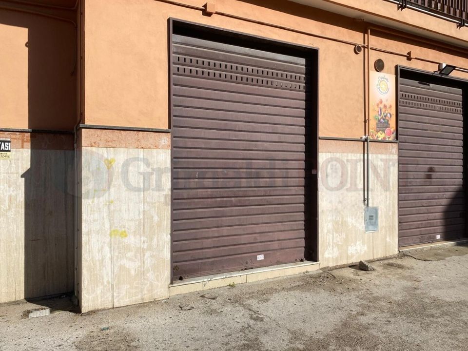 Erhvervsejendom i Giugliano in Campania, Naples - foto 3