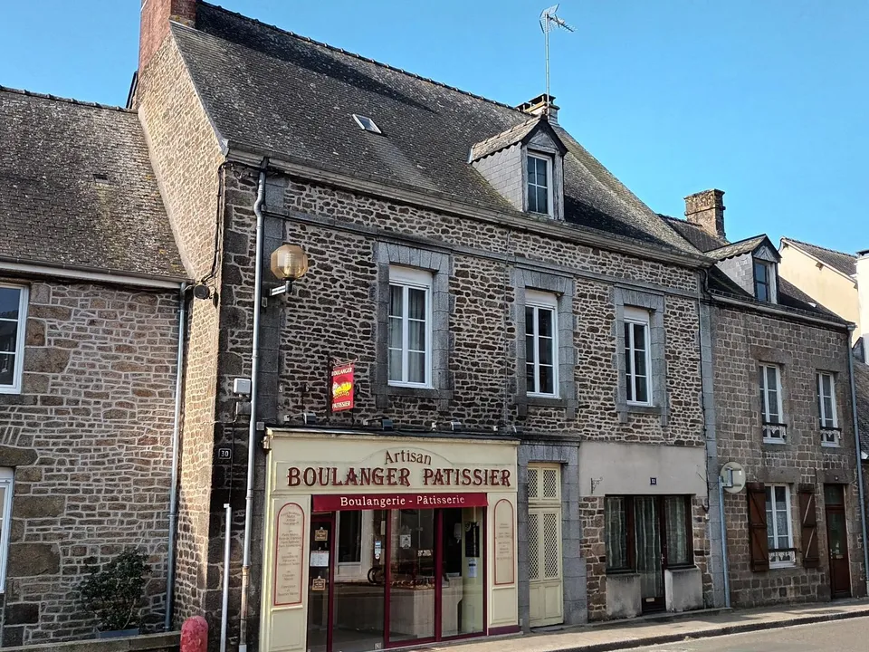 Villa i Saint-Denis-de-Gastines, Mayenne - bilde 1