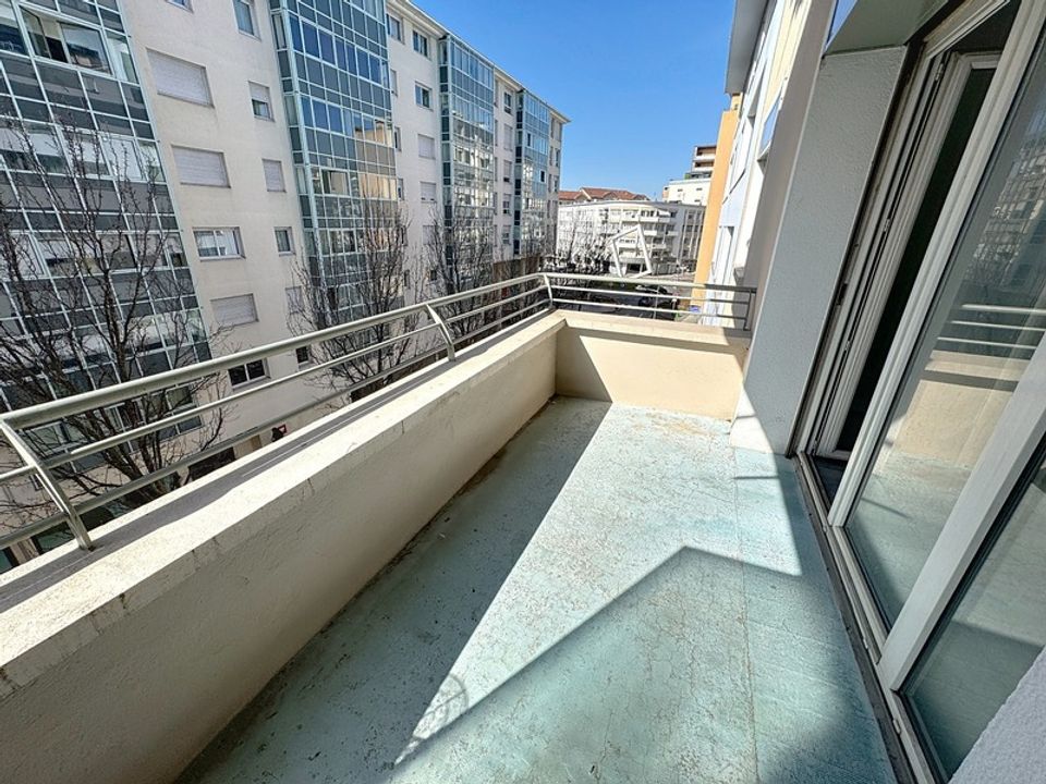 Apartamento en Annemasse, Haute-Savoie - foto 1
