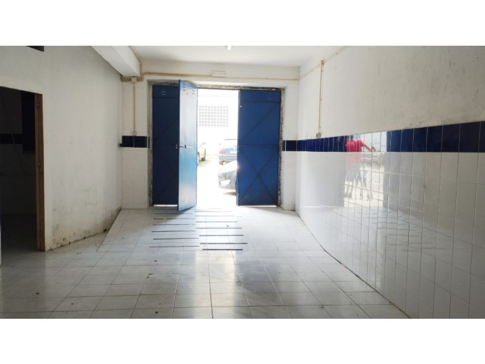 L'establiment comercial a Amadora, Lisbon - foto 1