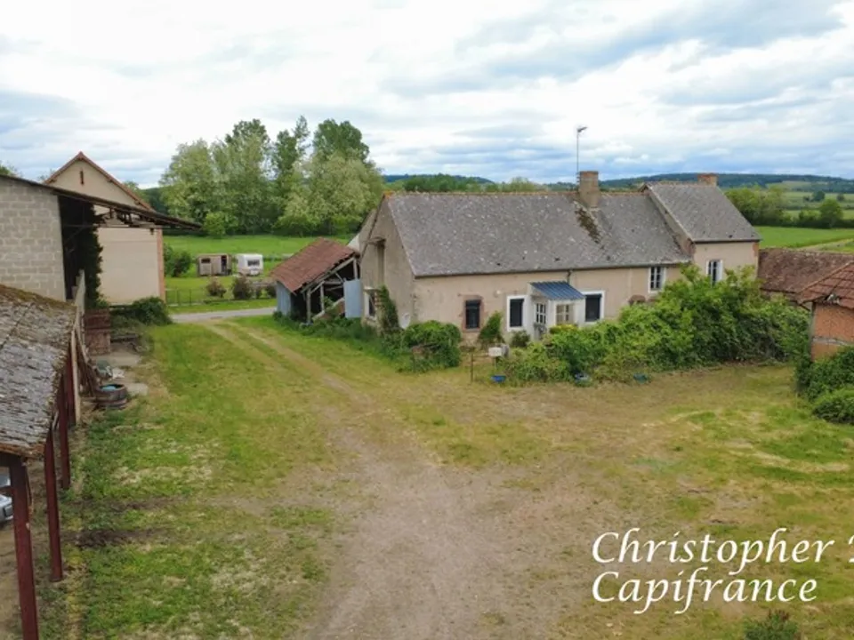 Landhuis in Pierrefitte-sur-Loire, Allier - foto 5