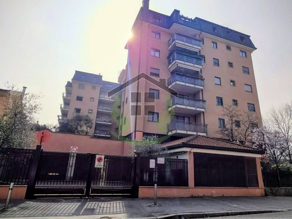 Parkeringsplads i Milan, Milan - foto 1