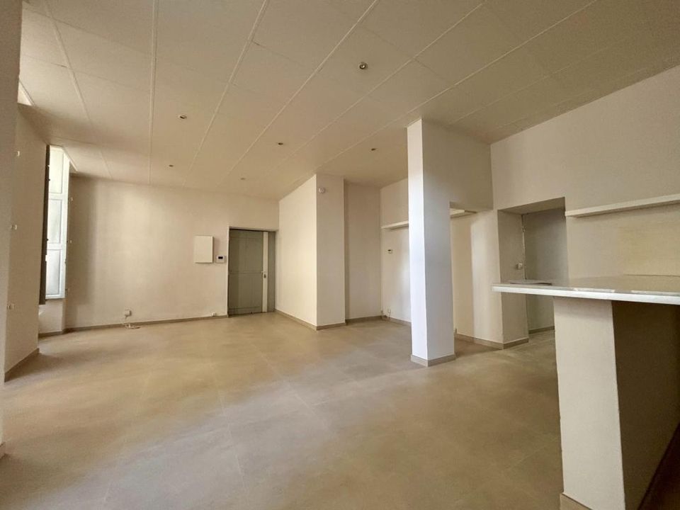 Apartment in Avignon, Vaucluse - photo 2