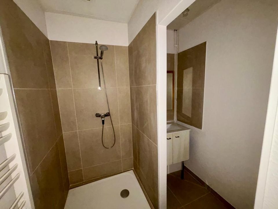 Apartment in Avignon, Vaucluse - photo 5