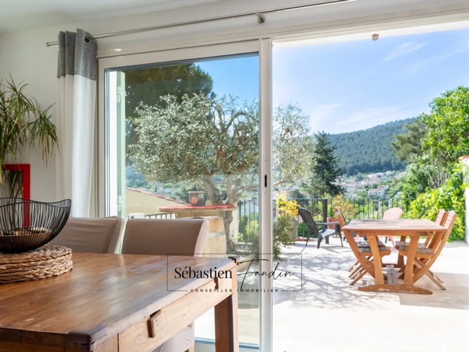 Villa i La Penne-sur-Huveaune, Bouches-du-Rhone - foto 2