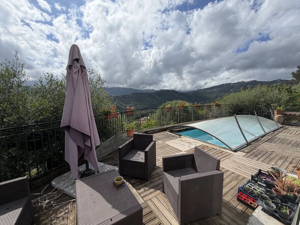 Villa i Contes, Alpes-Maritimes - foto 1