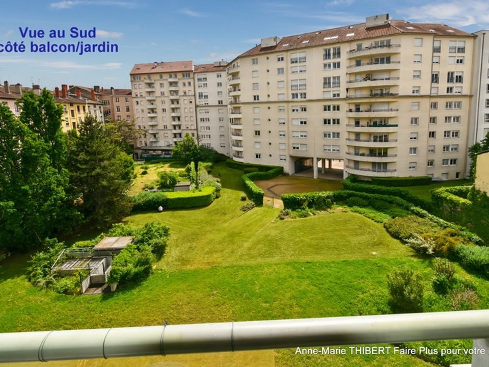 Lejlighed i Villeurbanne, Rhone - foto 1