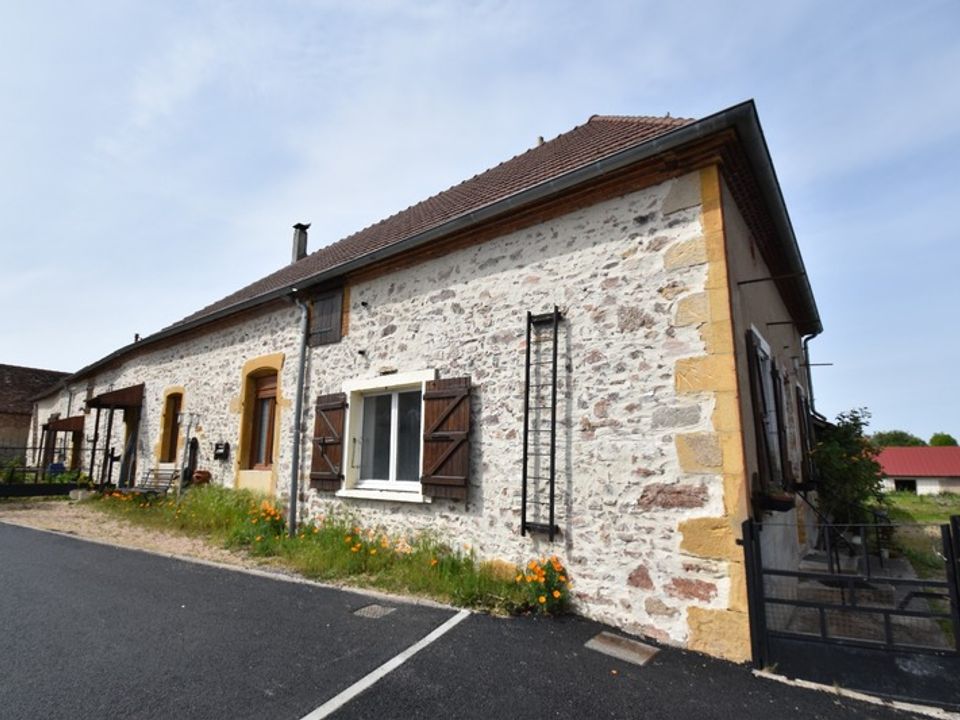 Villa i La Chapelle-au-Mans, Saone-et-Loire - bilde 1