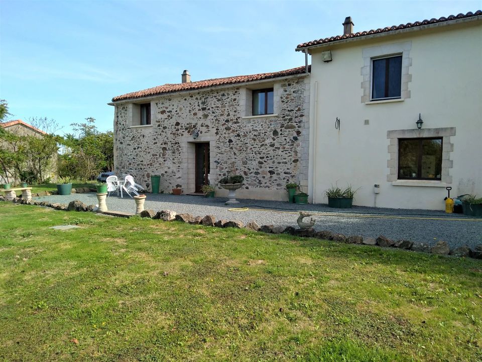 Villa i Moncoutant, Deux-Sevres - foto 1