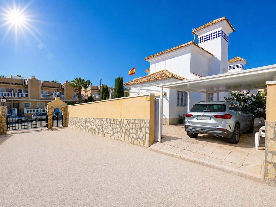 Villa i Villamartin, Alicante - foto 1