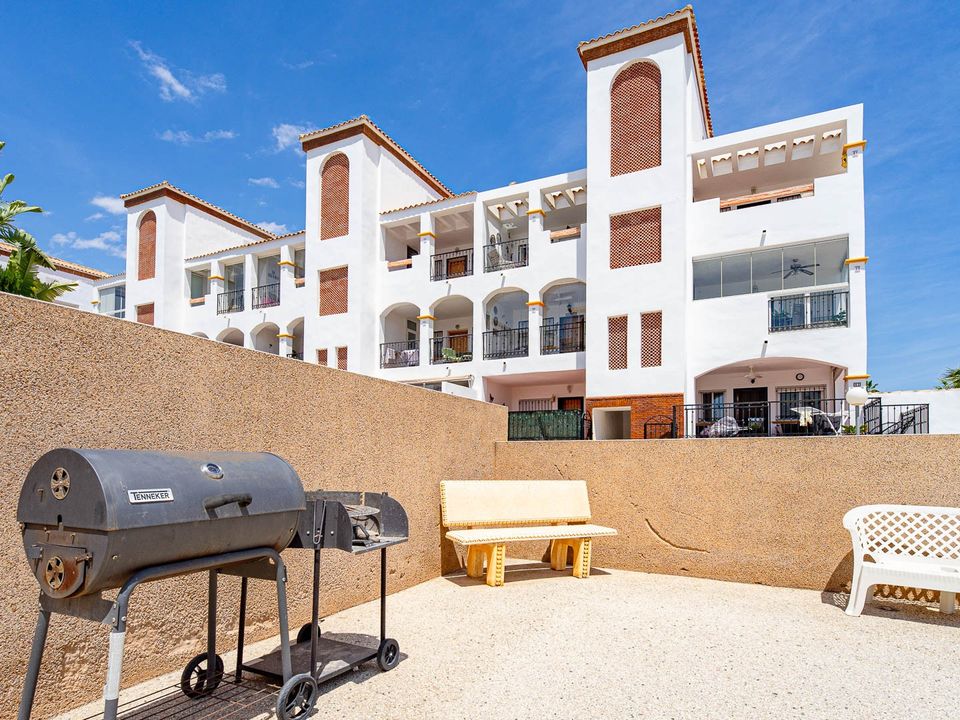 Lejlighed i Punta Prima, Alicante - foto 1