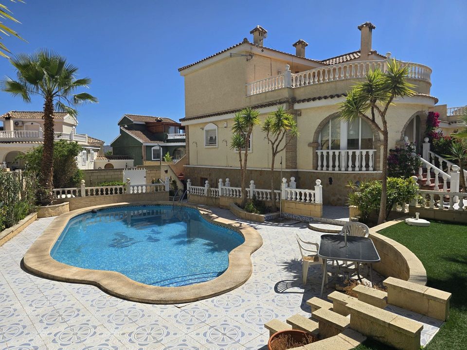 Villa i Monforte Del Cid, Alicante - foto 1