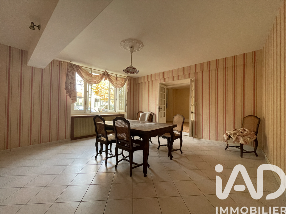 Villa i Ancy-le-Franc, Yonne - bilde 1