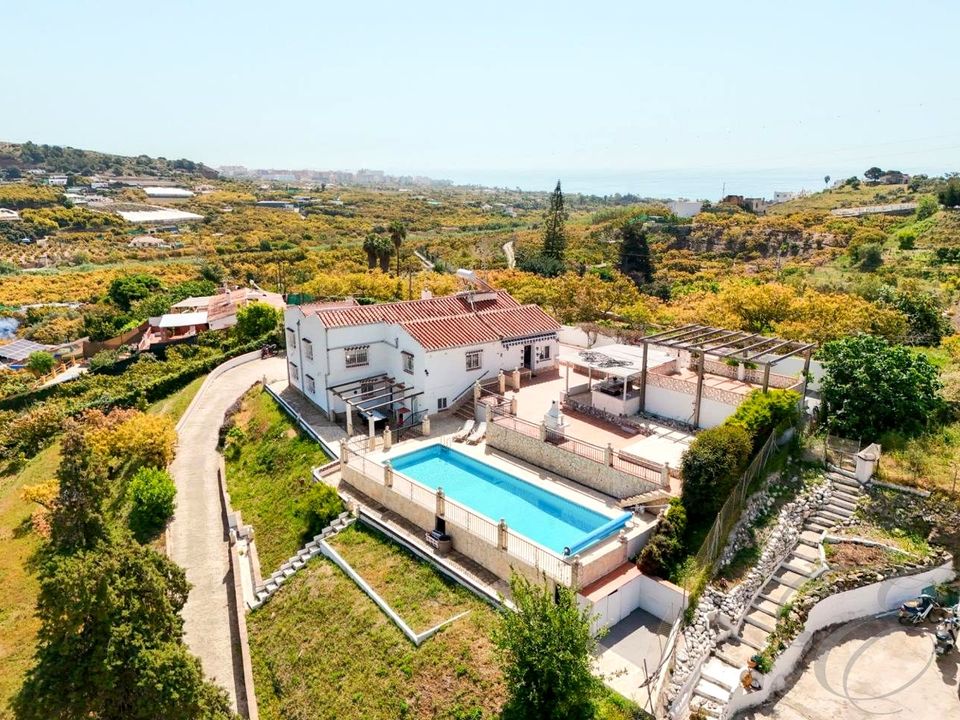 Villa i Nerja, Malaga - foto 1