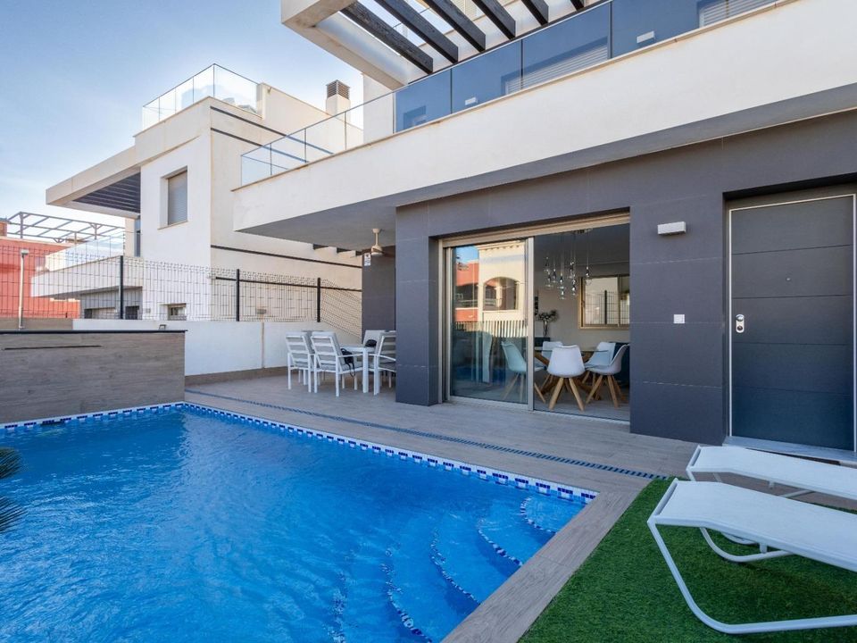 Villa i Orihuela Costa, Alicante - foto 1