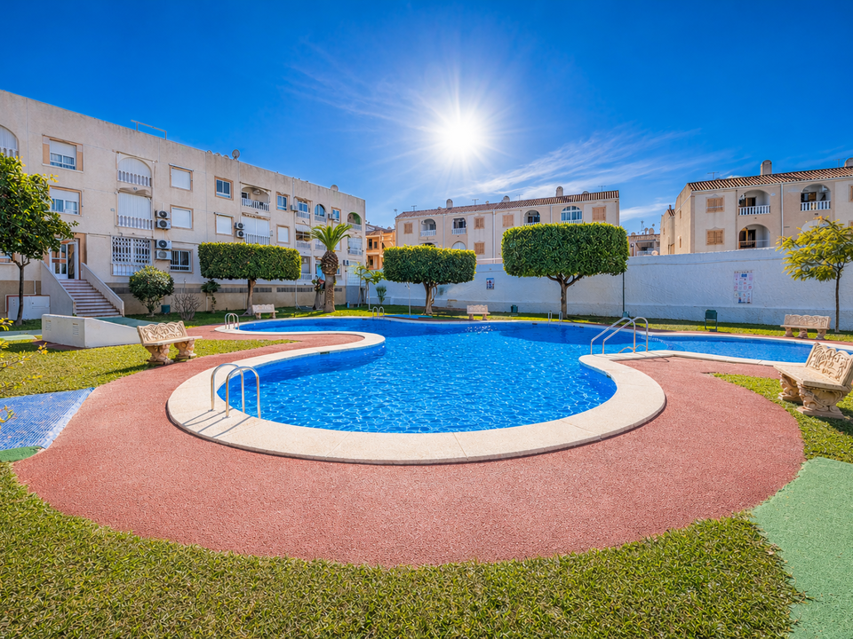 Lejlighed i Torrevieja, Alicante - foto 1