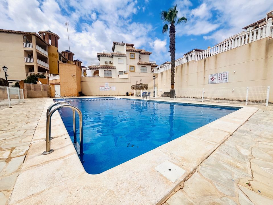 Lejlighed i Cabo Roig, Alicante - foto 3