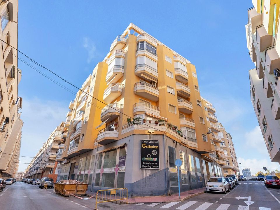 Lejlighed i Torrevieja, Alicante - foto 1