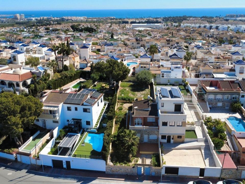 Villa i Torrevieja, Alicante - foto 1