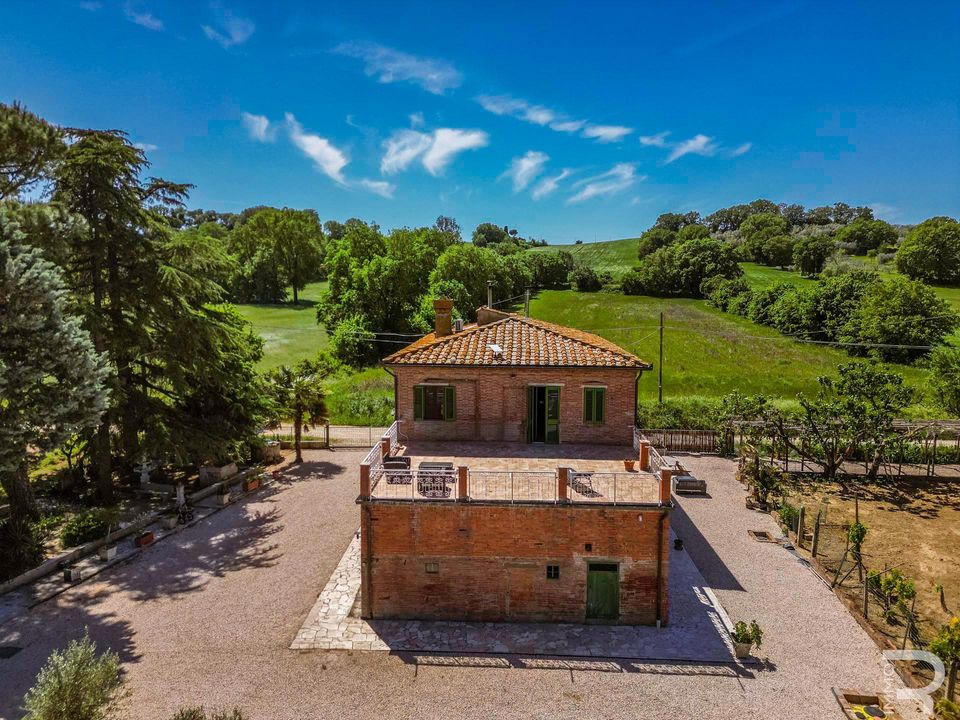 Landejendom i Foiano della Chiana, Arezzo - foto 3
