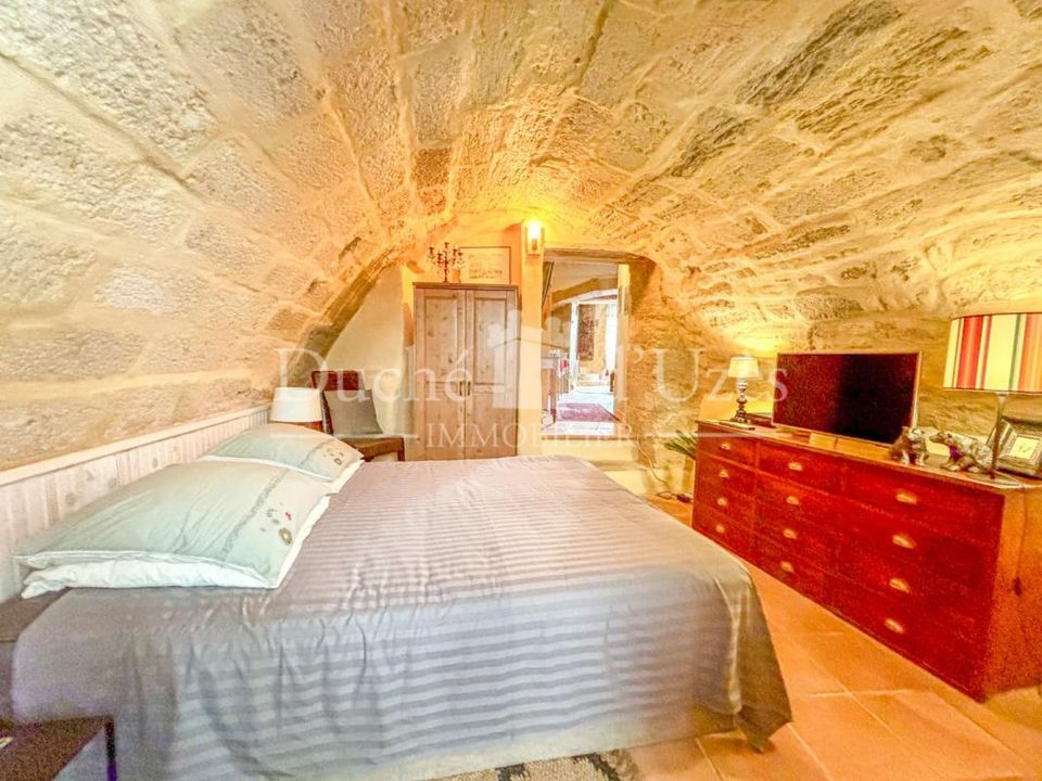 Byhus i Uzes, Gard - foto 5