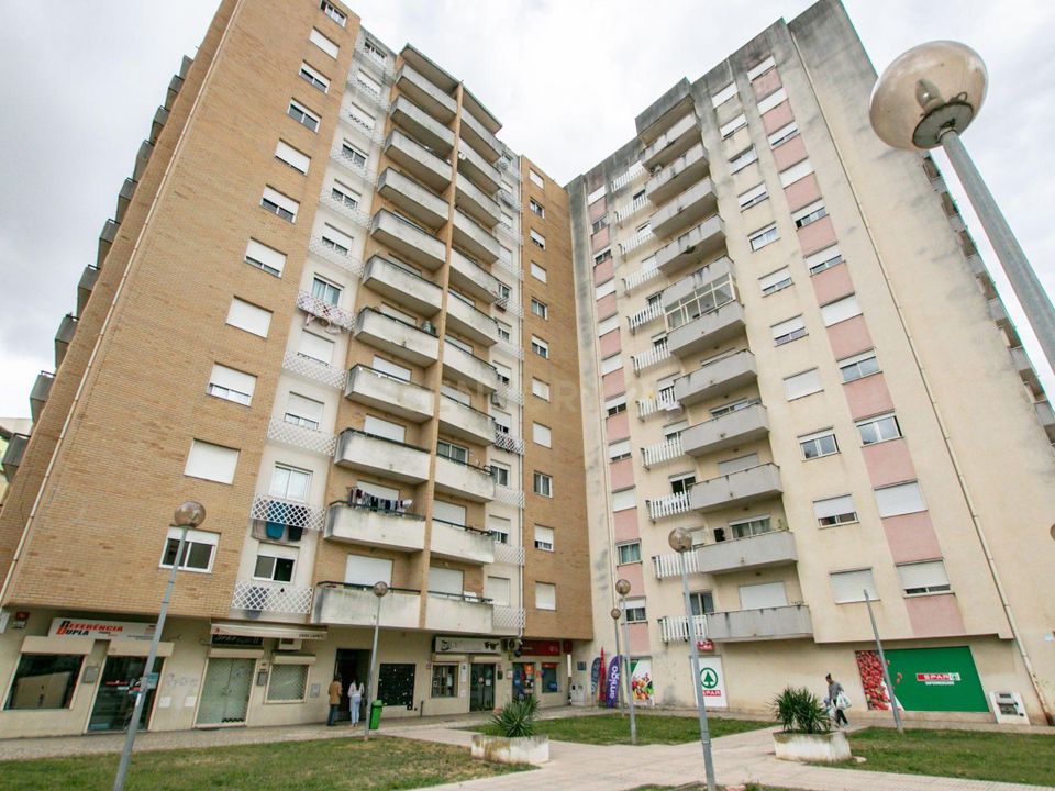 Lejlighed i Carregado, Lisbon - foto 1