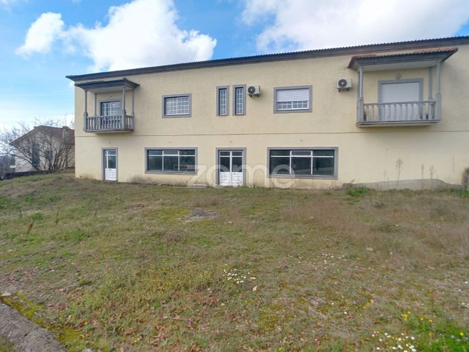 Erhvervsejendom i Fragosela, Viseu - foto 1