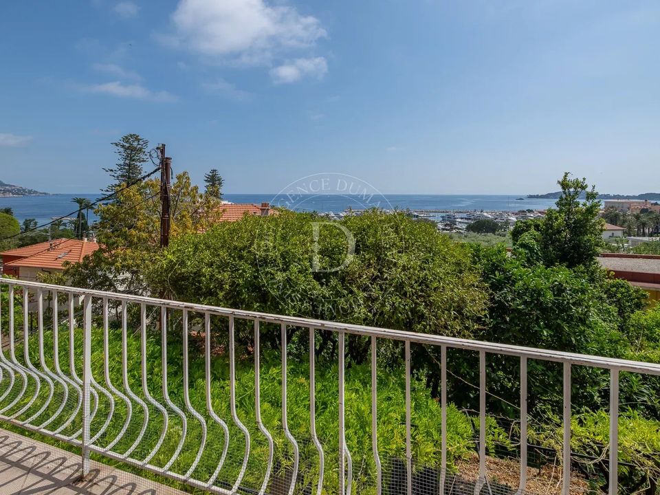 Lejlighed i Beaulieu-sur-Mer, Alpes-Maritimes - foto 2