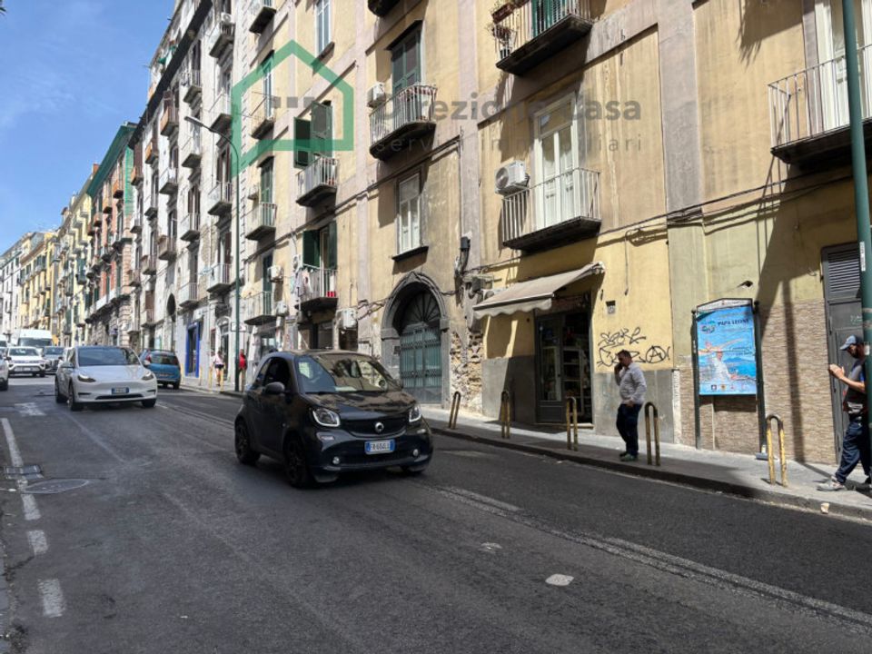 Erhvervsejendom i Naples, Naples - foto 1