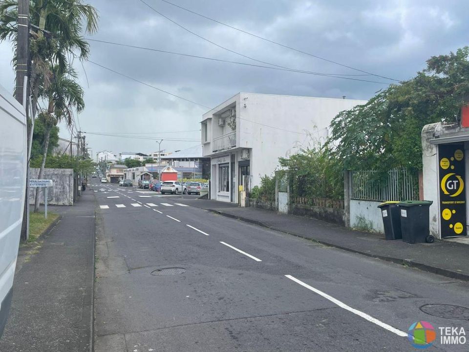 Commercial property in Saint-Benoit, La Reunion - photo 4