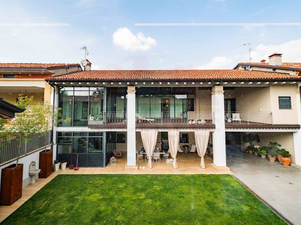 Villa en Rovato, Brescia - foto 1