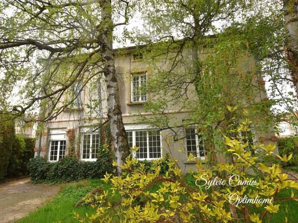 Villa i Sainte-Sigolene, Haute-Loire - bilde 1