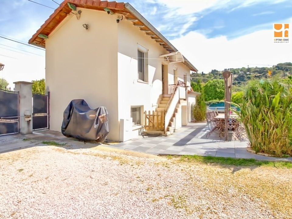 Villa i Cagnes-sur-Mer, Alpes-Maritimes - foto 1