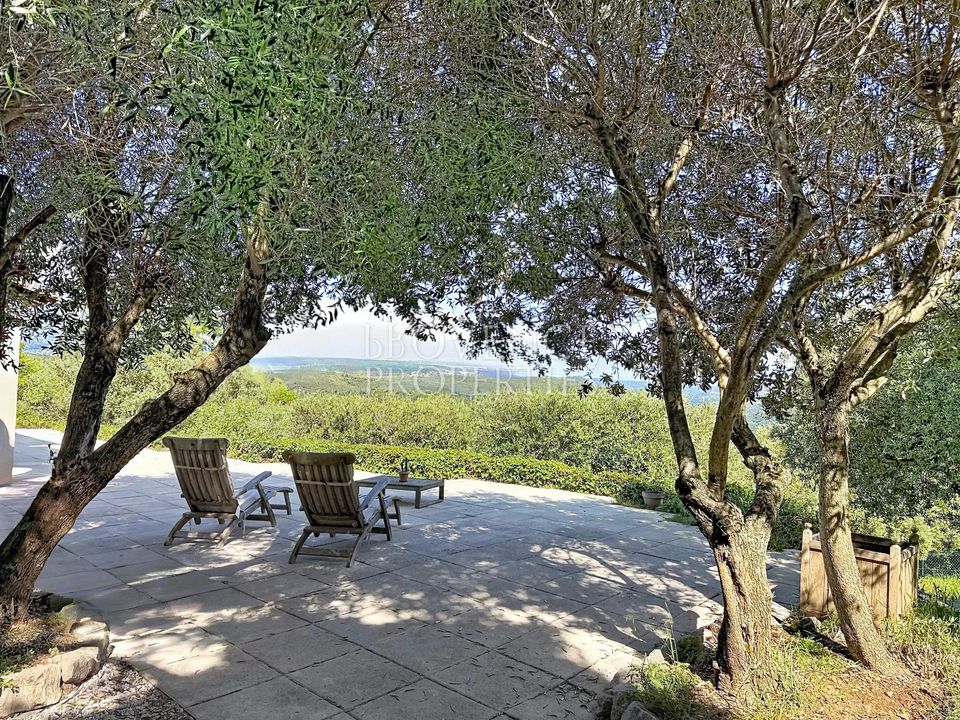 Villa en Tanneron, Var - foto 1