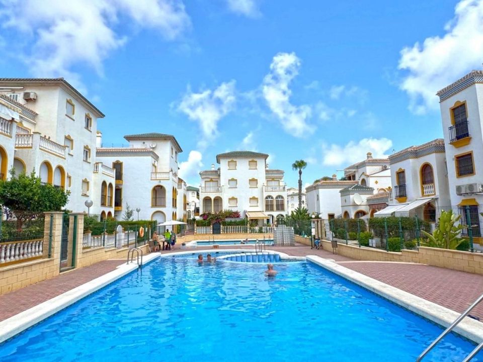Duplex i Torrevieja, Alicante - foto 1