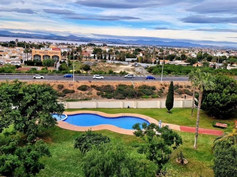 Lejlighed i Torrevieja, Alicante - foto 1