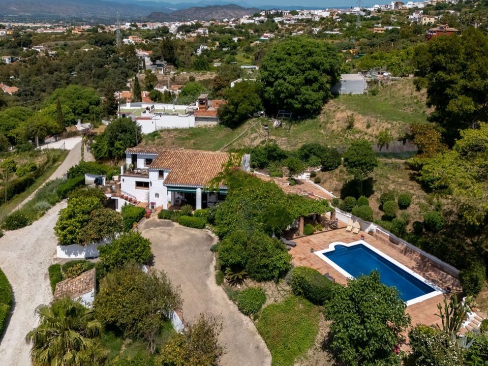 Finca i Alhaurin El Grande, Malaga - foto 1